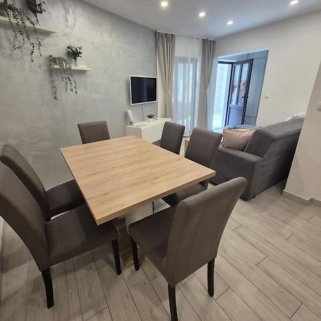 Apartment Rika 오미스 외부 사진